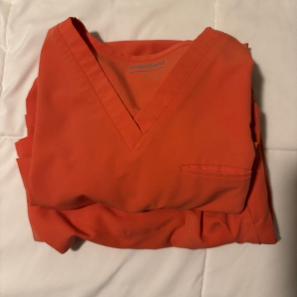 Mandala Scrubs - Coral - Picture 1 of 1